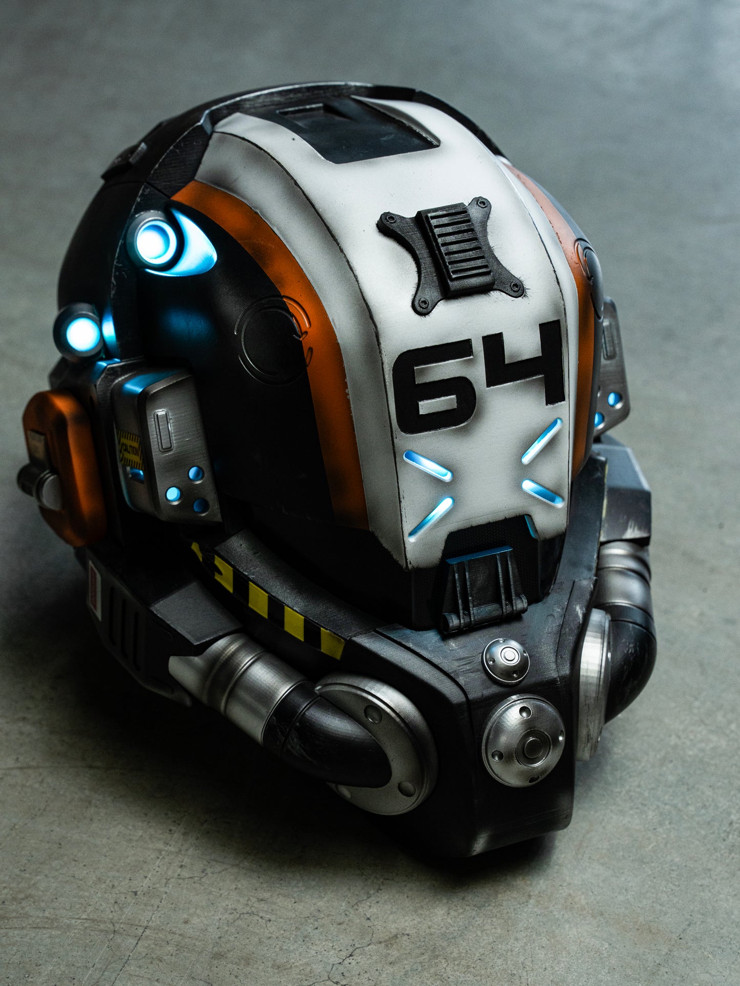 Titanfall Militia Assault Pilot Helmet Replica – Life-Size Cosplay Helmet, Wearable 6-4 Squadron Tribute, Collectible Gaming Display for Fans