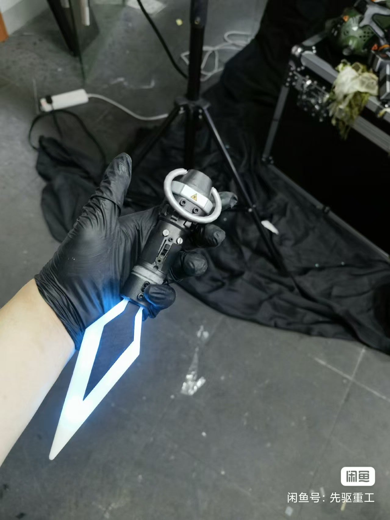 Titanfall 2 Pulse Blade Pilot Pulse Blade 3D Printed Model Figurine, Collector's Edition Cosplay Prop