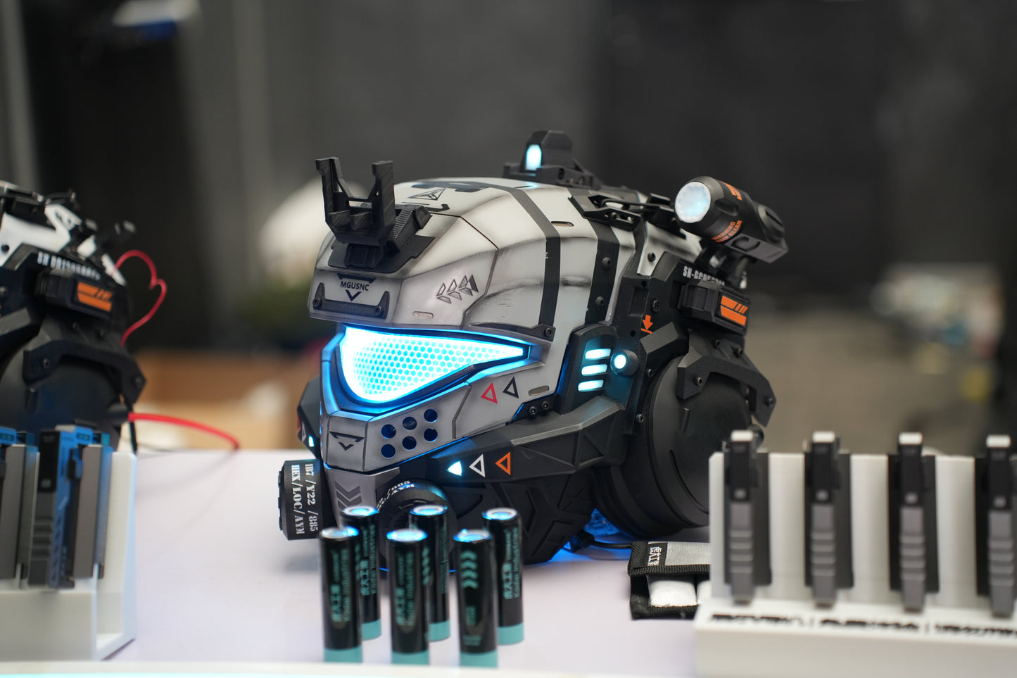 Titanfall 2 Pulse Blade Pilot Helmet – Life-Size Wearable Replica, Cosplay Helmet, Collectible Gaming Display Prop for Fans