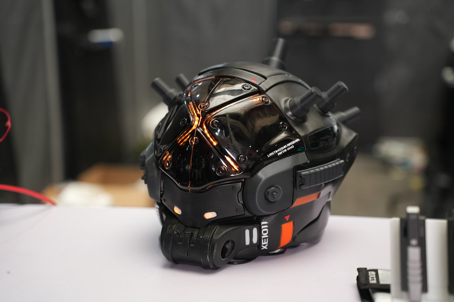 Titanfall Cloak Pilot Helmet Replica – Life-Size Cosplay Helmet, Wearable Premium Frontier Hunter Prop, Collectible Gaming Display for Fans