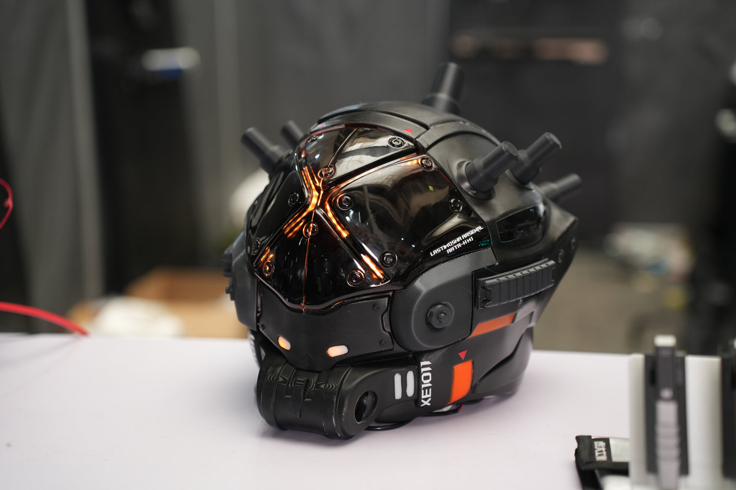 Titanfall Cloak Pilot Helmet Replica – Life-Size Cosplay Helmet, Wearable Premium Frontier Hunter Prop, Collectible Gaming Display for Fans