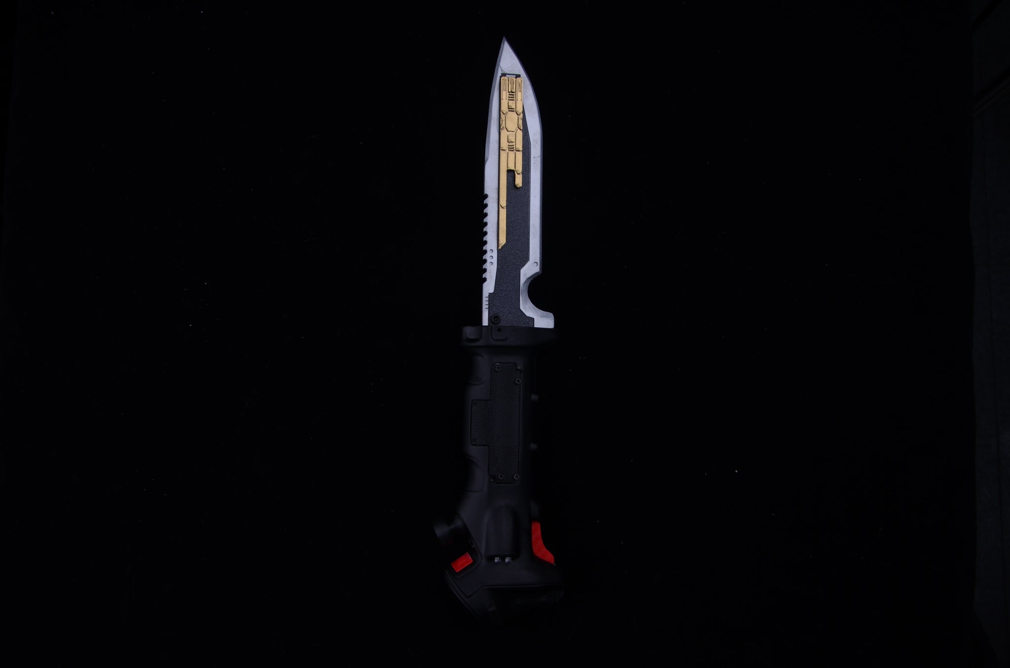 Titanfall 2 Data Knife Replica – Life-Size Full-Scale Prop, Cosplay Accessory, Collectible Gaming Display for Fans