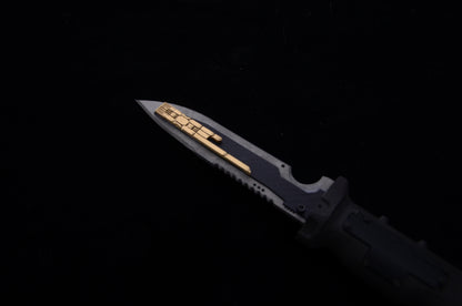 Titanfall 2 Data Knife Replica – Life-Size Full-Scale Prop, Cosplay Accessory, Collectible Gaming Display for Fans