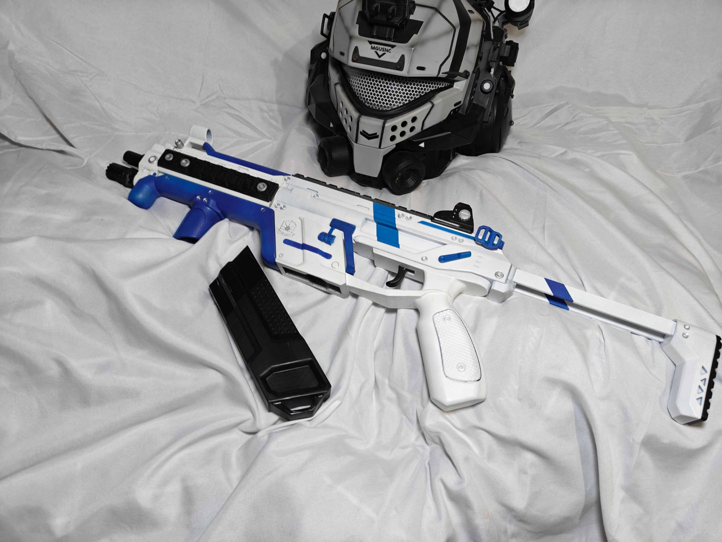 Apex Legends R99 "Blade" Skin Replica Prop – Life-Size SMG Cosplay Weapon, Collectible Display Model for Gamers