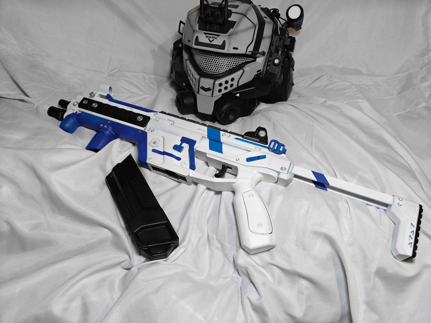 Apex Legends R99 "Blade" Skin Replica Prop – Life-Size SMG Cosplay Weapon, Collectible Display Model for Gamers