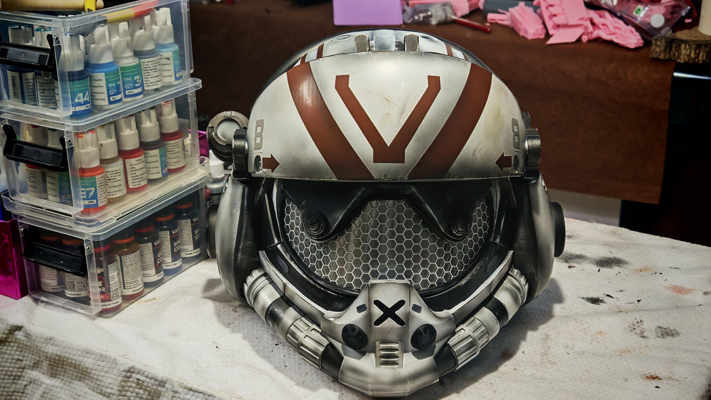 Titanfall 2 Viper Pilot Helmet Replica – Life-Size Cosplay Helmet, Wearable Gaming Display, Exclusive Villain Collectible Prop for Fans