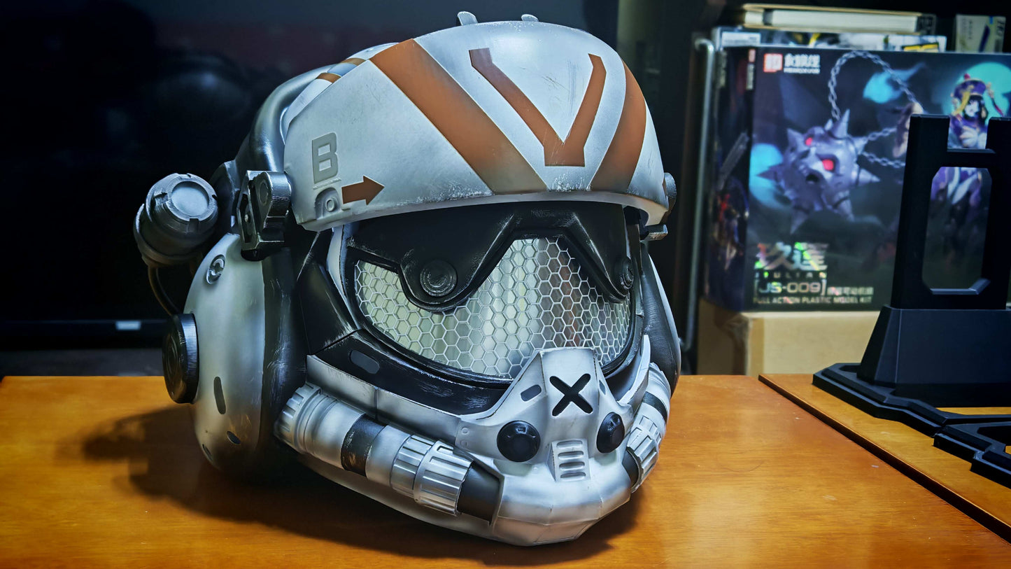 Titanfall 2 Viper Pilot Helmet Replica – Life-Size Cosplay Helmet, Wearable Gaming Display, Exclusive Villain Collectible Prop for Fans