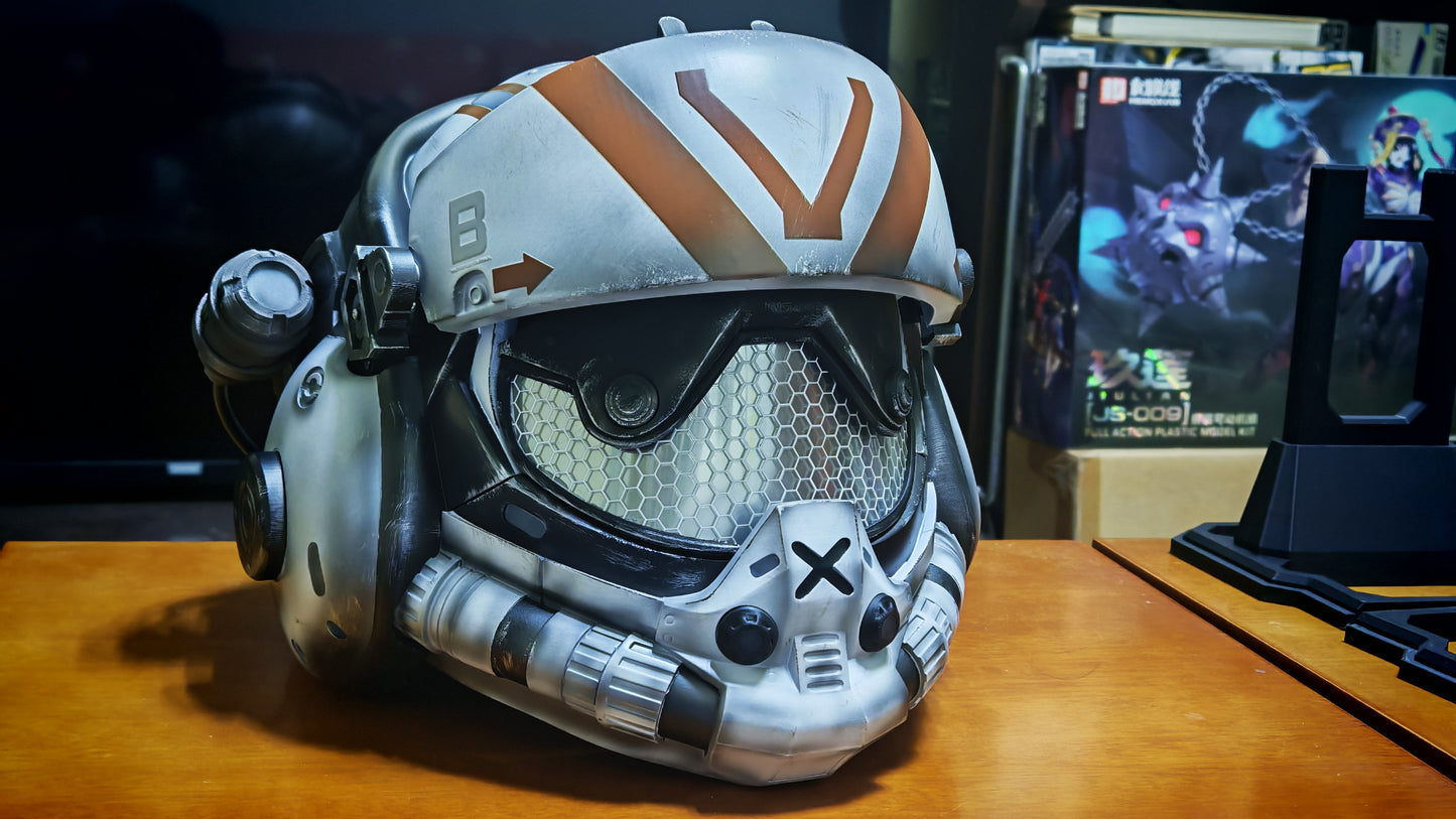 Titanfall 2 Viper Pilot Helmet Replica – Life-Size Cosplay Helmet, Wearable Gaming Display, Exclusive Villain Collectible Prop for Fans