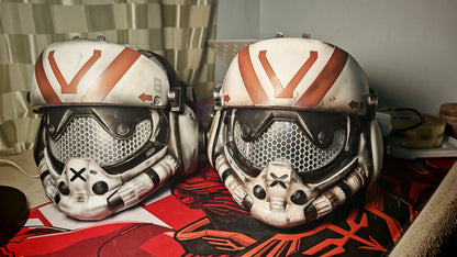 Titanfall 2 Viper Pilot Helmet Replica – Life-Size Cosplay Helmet, Wearable Gaming Display, Exclusive Villain Collectible Prop for Fans