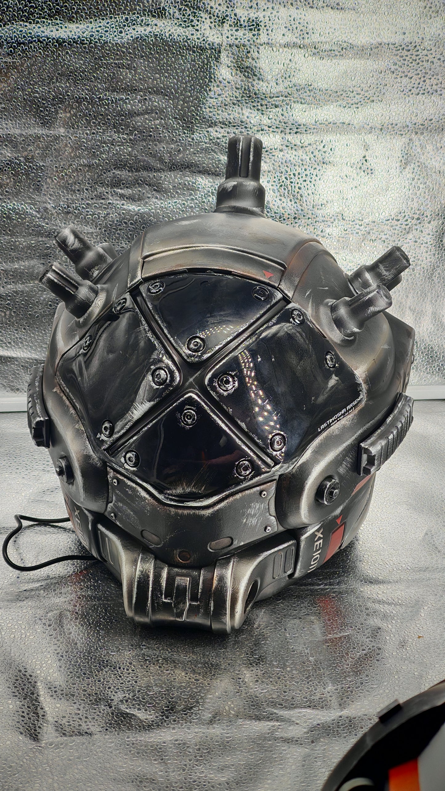 Titanfall Cloak Pilot Helmet Replica – Life-Size Cosplay Helmet, Wearable Premium Frontier Hunter Prop, Collectible Gaming Display for Fans