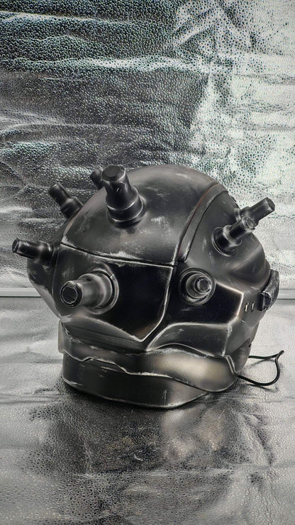 Titanfall Cloak Pilot Helmet Replica – Life-Size Cosplay Helmet, Wearable Premium Frontier Hunter Prop, Collectible Gaming Display for Fans