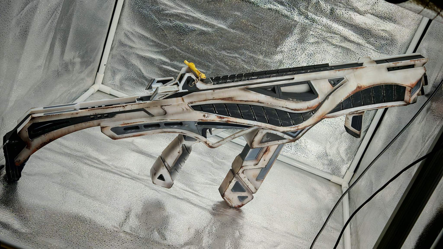 Apex Legends R99 "Blade" Skin Replica Prop – Life-Size SMG Cosplay Weapon, Collectible Display Model for Gamers