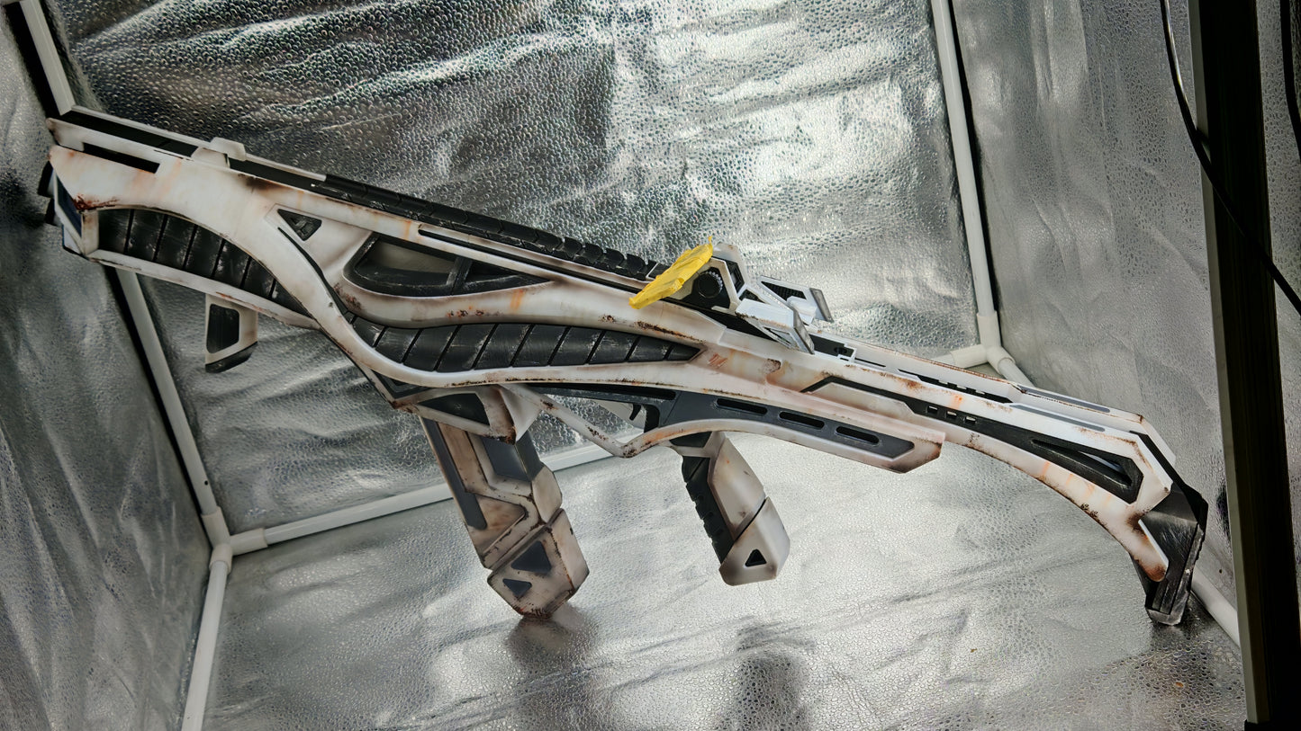 Apex Legends R99 "Blade" Skin Replica Prop – Life-Size SMG Cosplay Weapon, Collectible Display Model for Gamers