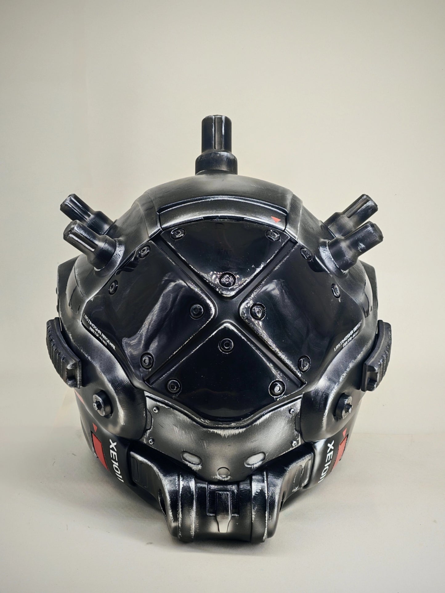 Titanfall Cloak Pilot Helmet Replica – Life-Size Cosplay Helmet, Wearable Premium Frontier Hunter Prop, Collectible Gaming Display for Fans
