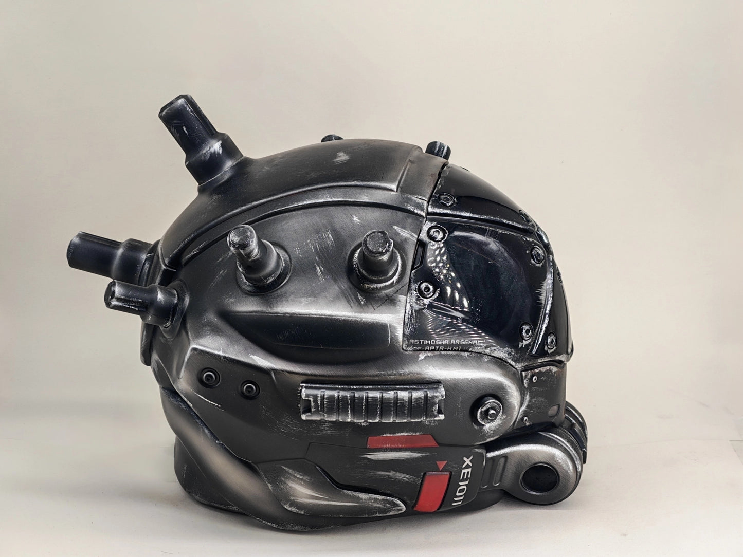 Titanfall Cloak Pilot Helmet Replica – Life-Size Cosplay Helmet, Wearable Premium Frontier Hunter Prop, Collectible Gaming Display for Fans