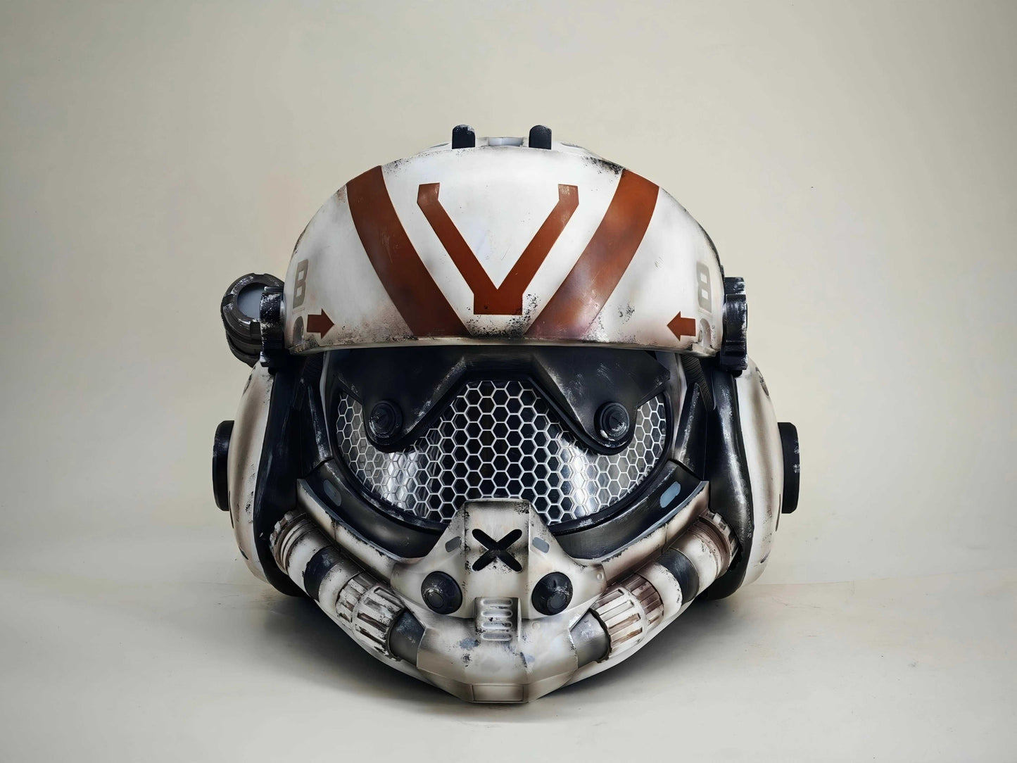 Titanfall 2 Viper Pilot Helmet Replica – Life-Size Cosplay Helmet, Wearable Gaming Display, Exclusive Villain Collectible Prop for Fans