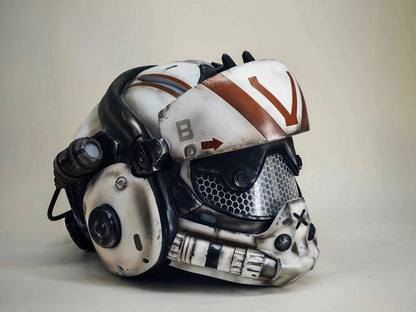 Titanfall 2 Viper Pilot Helmet Replica – Life-Size Cosplay Helmet, Wearable Gaming Display, Exclusive Villain Collectible Prop for Fans