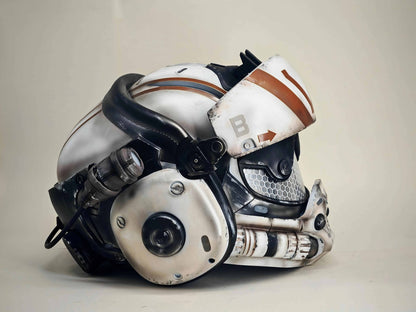 Titanfall 2 Viper Pilot Helmet Replica – Life-Size Cosplay Helmet, Wearable Gaming Display, Exclusive Villain Collectible Prop for Fans