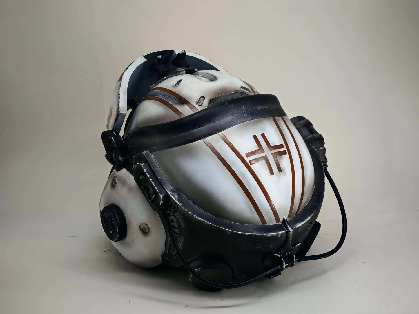 Titanfall 2 Viper Pilot Helmet Replica – Life-Size Cosplay Helmet, Wearable Gaming Display, Exclusive Villain Collectible Prop for Fans