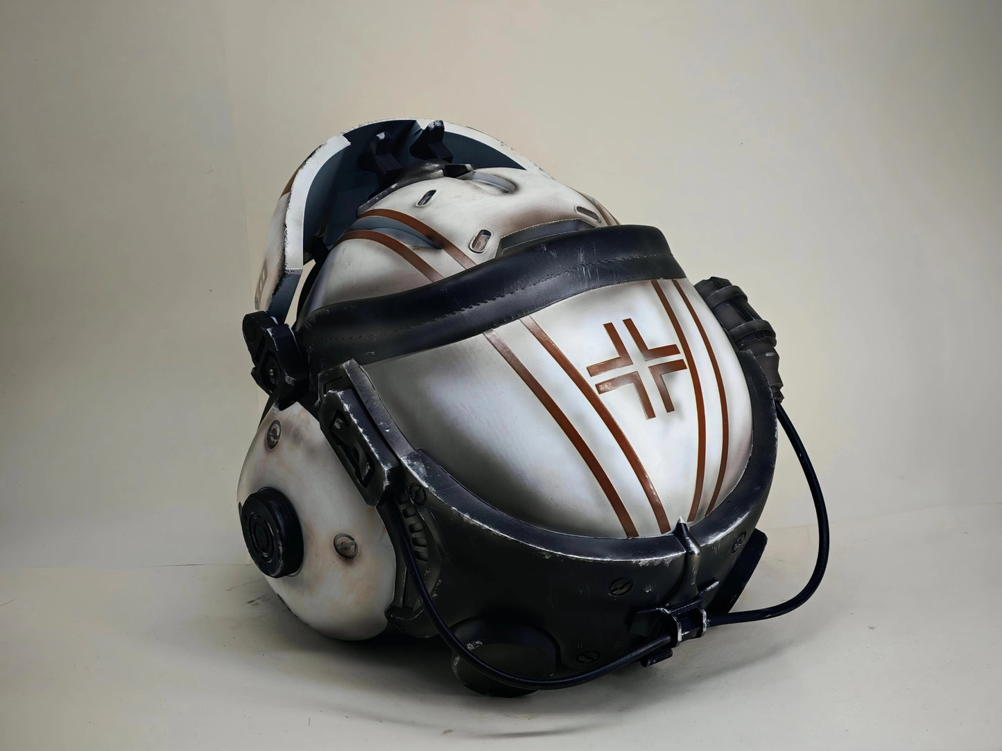 Titanfall 2 Viper Pilot Helmet Replica – Life-Size Cosplay Helmet, Wearable Gaming Display, Exclusive Villain Collectible Prop for Fans