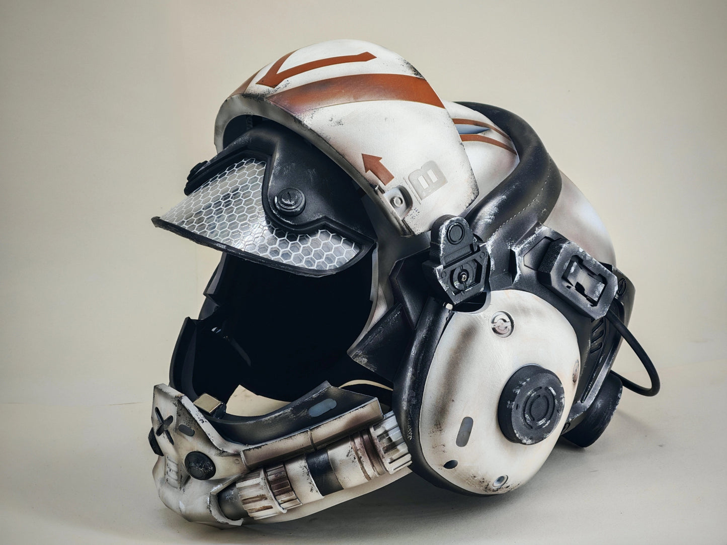 Titanfall 2 Viper Pilot Helmet Replica – Life-Size Cosplay Helmet, Wearable Gaming Display, Exclusive Villain Collectible Prop for Fans