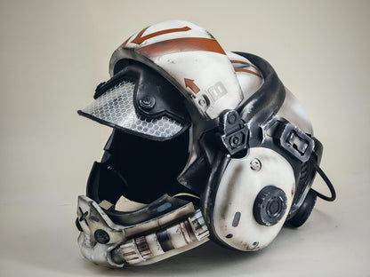 Titanfall 2 Viper Pilot Helmet Replica – Life-Size Cosplay Helmet, Wearable Gaming Display, Exclusive Villain Collectible Prop for Fans