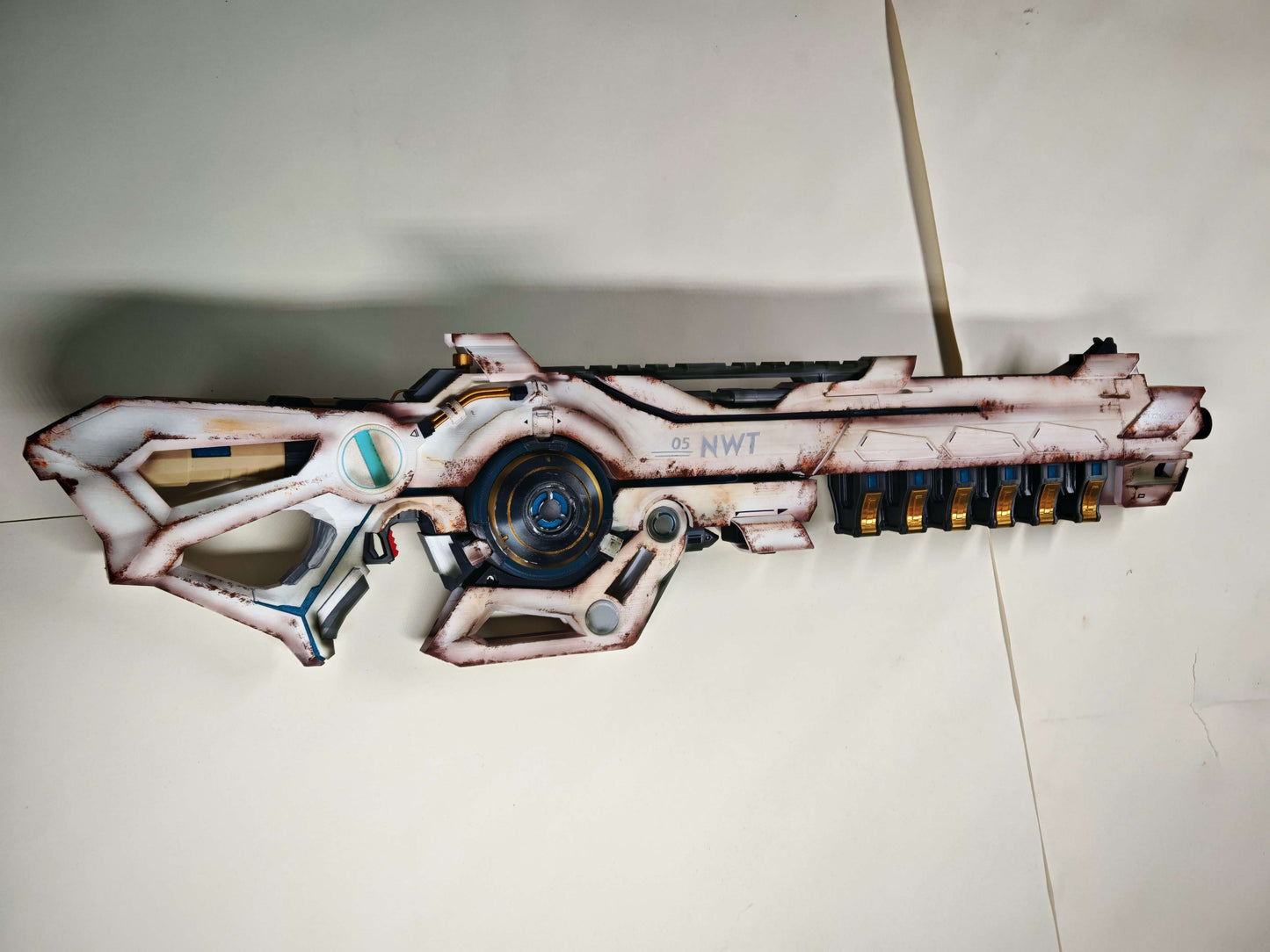 Apex Legends "Valkyrie's Revenge" Replica Prop – Life-Size Cosplay Weapon, Collectible Gaming Armor Display for Fans