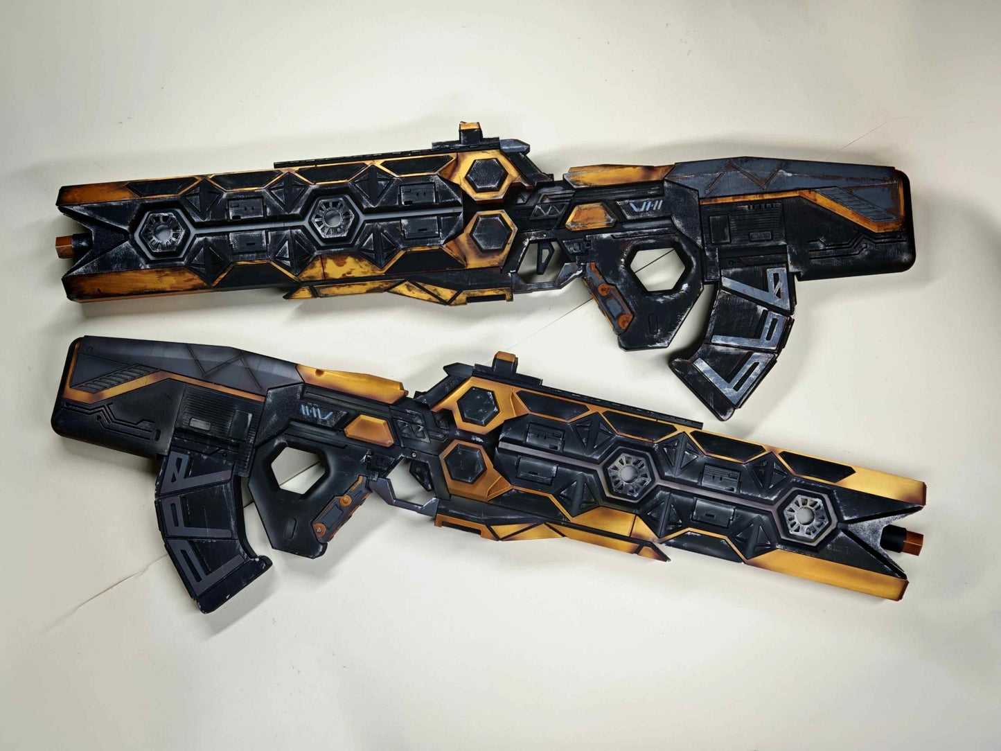 Apex Legends VK-47 "Black & Gold Tech" Replica Prop – Life-Size Assault Rifle, Cosplay Weapon, Collectible Gaming Display for Fans
