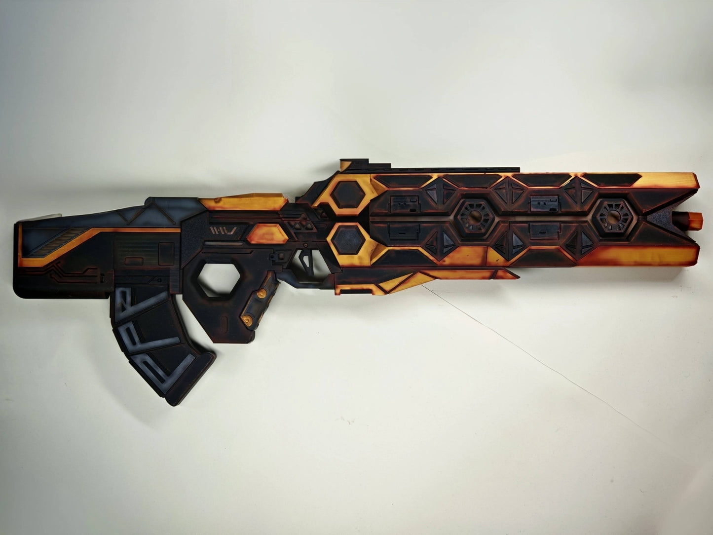 Apex Legends VK-47 "Black & Gold Tech" Replica Prop – Life-Size Assault Rifle, Cosplay Weapon, Collectible Gaming Display for Fans