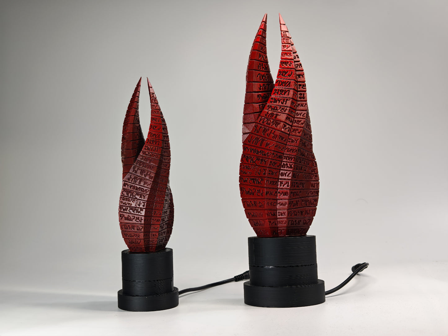 Dead Space Marker LED Desk Lamp – Replica with Iconic Ishimura Red Glow, Gaming Desk Decor, Collectible Horror Light for Fans