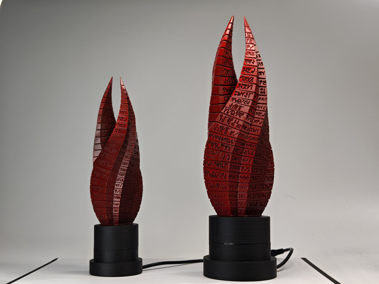Dead Space Marker LED Desk Lamp – Replica with Iconic Ishimura Red Glow, Gaming Desk Decor, Collectible Horror Light for Fans