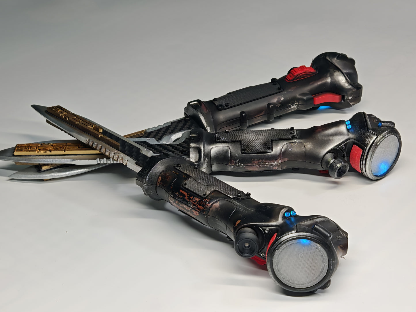 Titanfall 2 Data Knife Replica – Life-Size Full-Scale Prop, Cosplay Accessory, Collectible Gaming Display for Fans