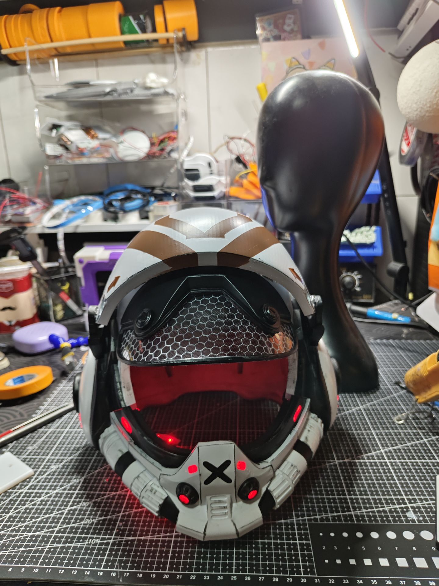 Titanfall 2 Viper Pilot Helmet Replica – Life-Size Cosplay Helmet, Wearable Gaming Display, Exclusive Villain Collectible Prop for Fans