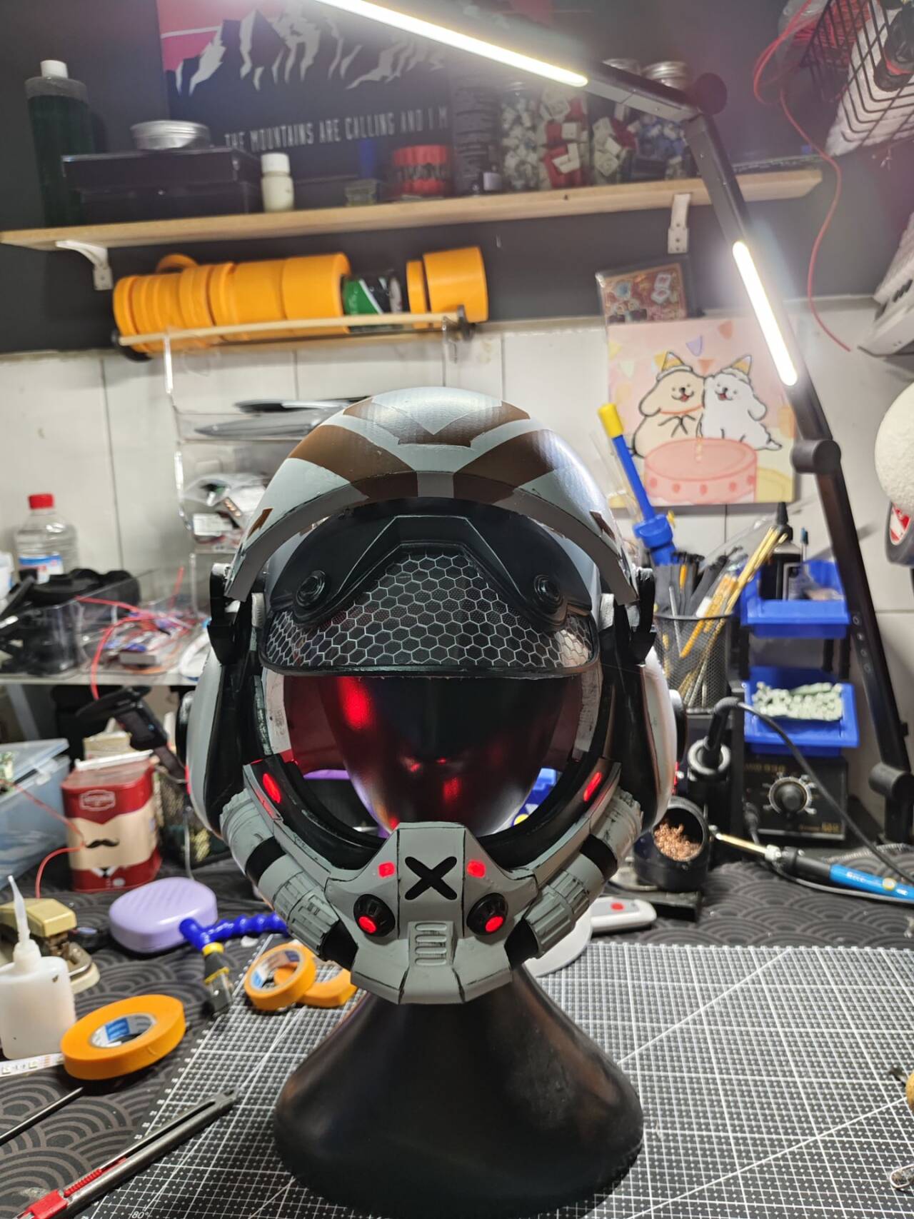 Titanfall 2 Viper Pilot Helmet Replica – Life-Size Cosplay Helmet, Wearable Gaming Display, Exclusive Villain Collectible Prop for Fans