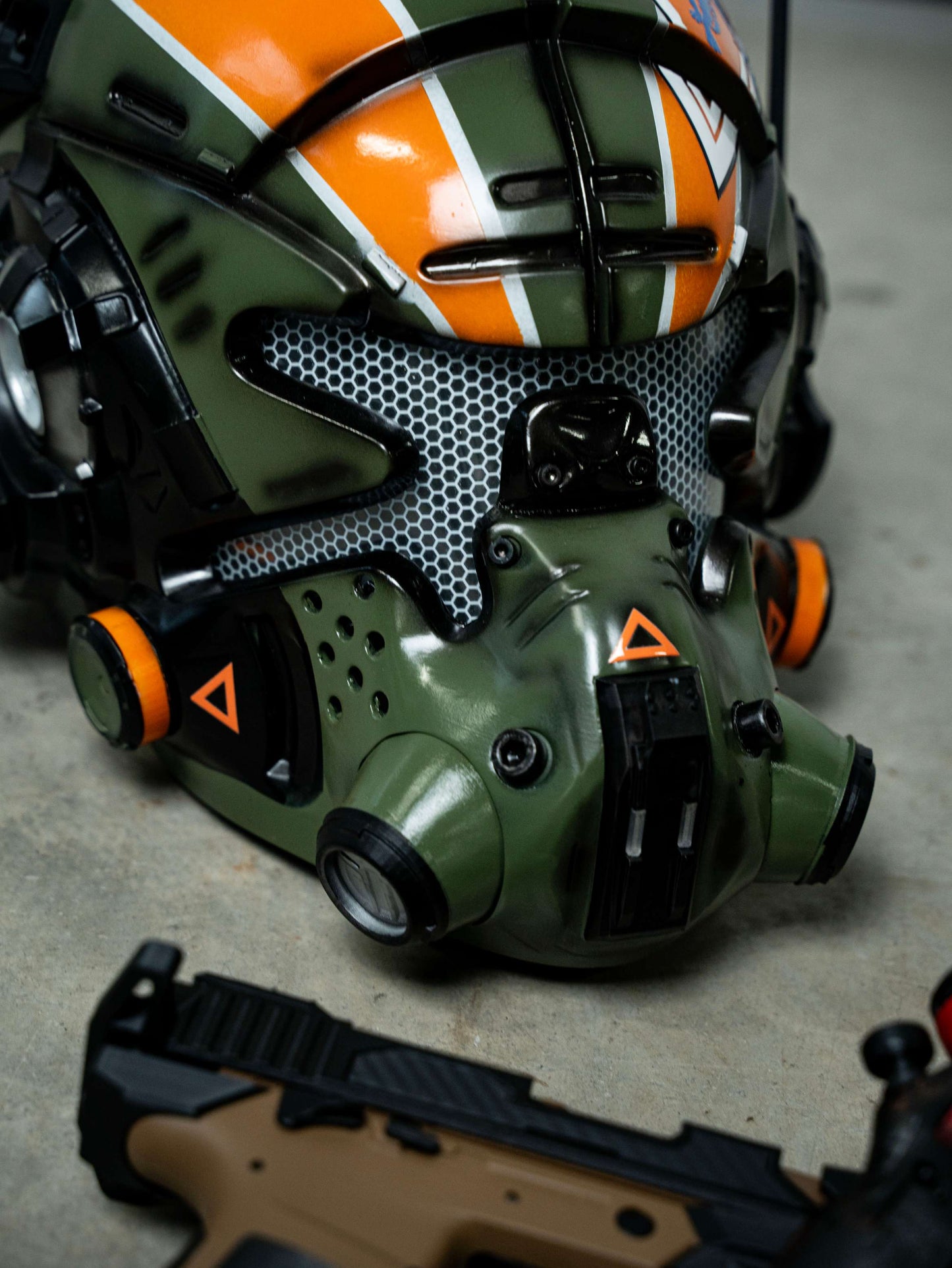 Titanfall 2 Jack Cooper Pilot Helmet – Life-Size Wearable Replica, Cosplay Helmet, Collectible Gaming Display Prop for Fans