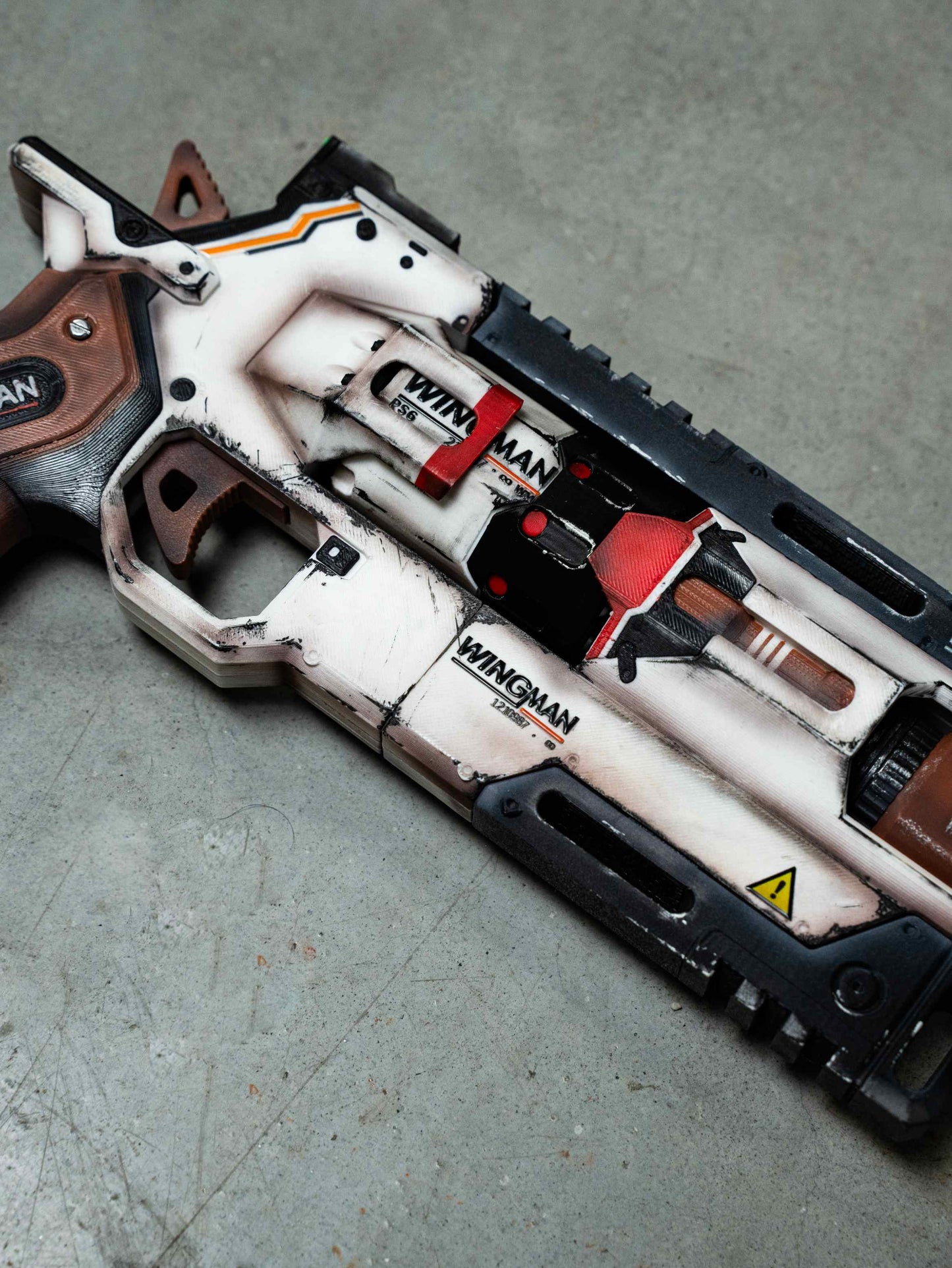 Apex Legends Wingman "The Wingman" Replica Prop – Life-Size Pistol, Cosplay Weapon, Collectible Gaming Display Model for Fans