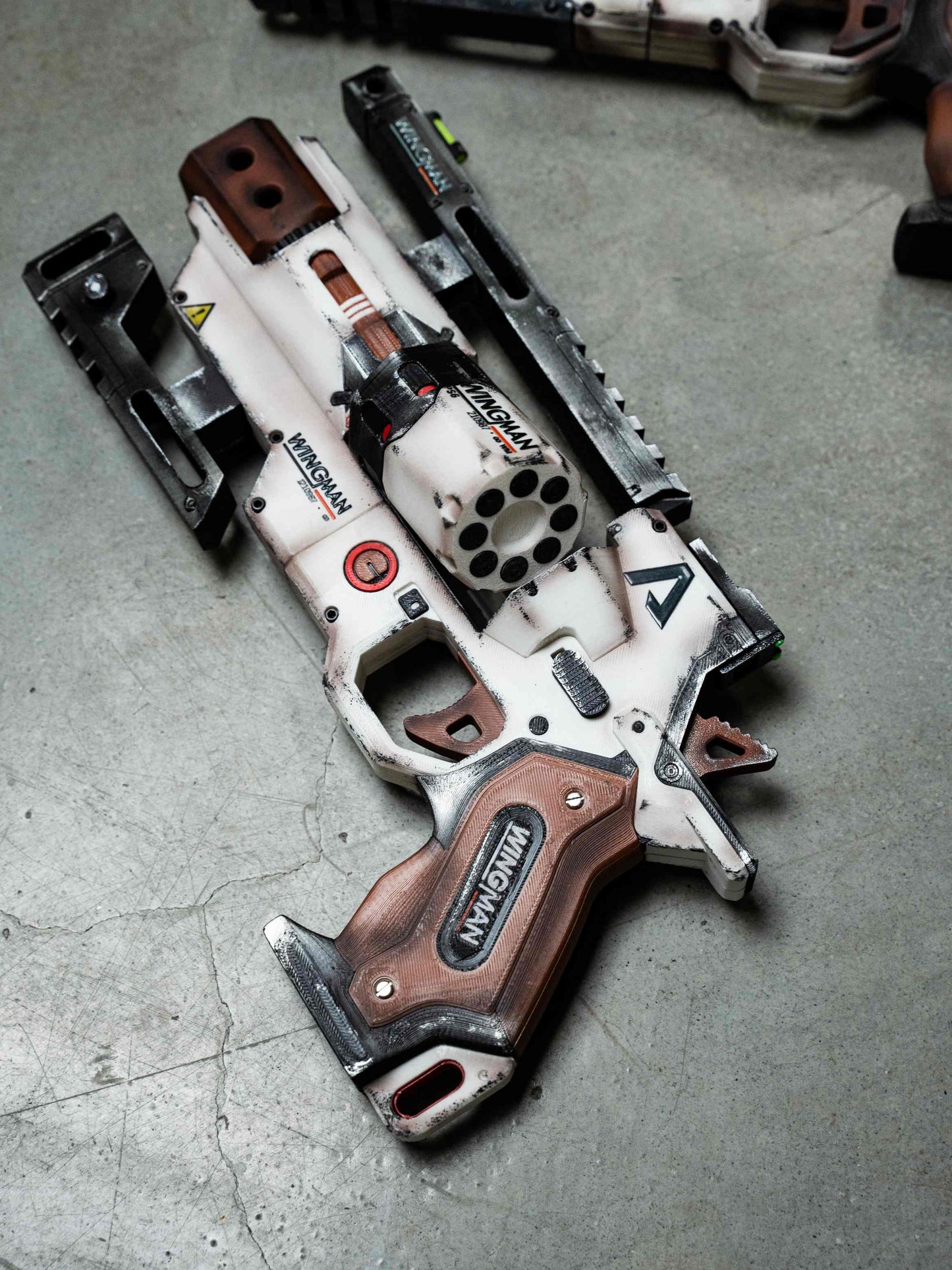Apex Legends Wingman "The Wingman" Replica Prop – Life-Size Pistol, Cosplay Weapon, Collectible Gaming Display Model for Fans