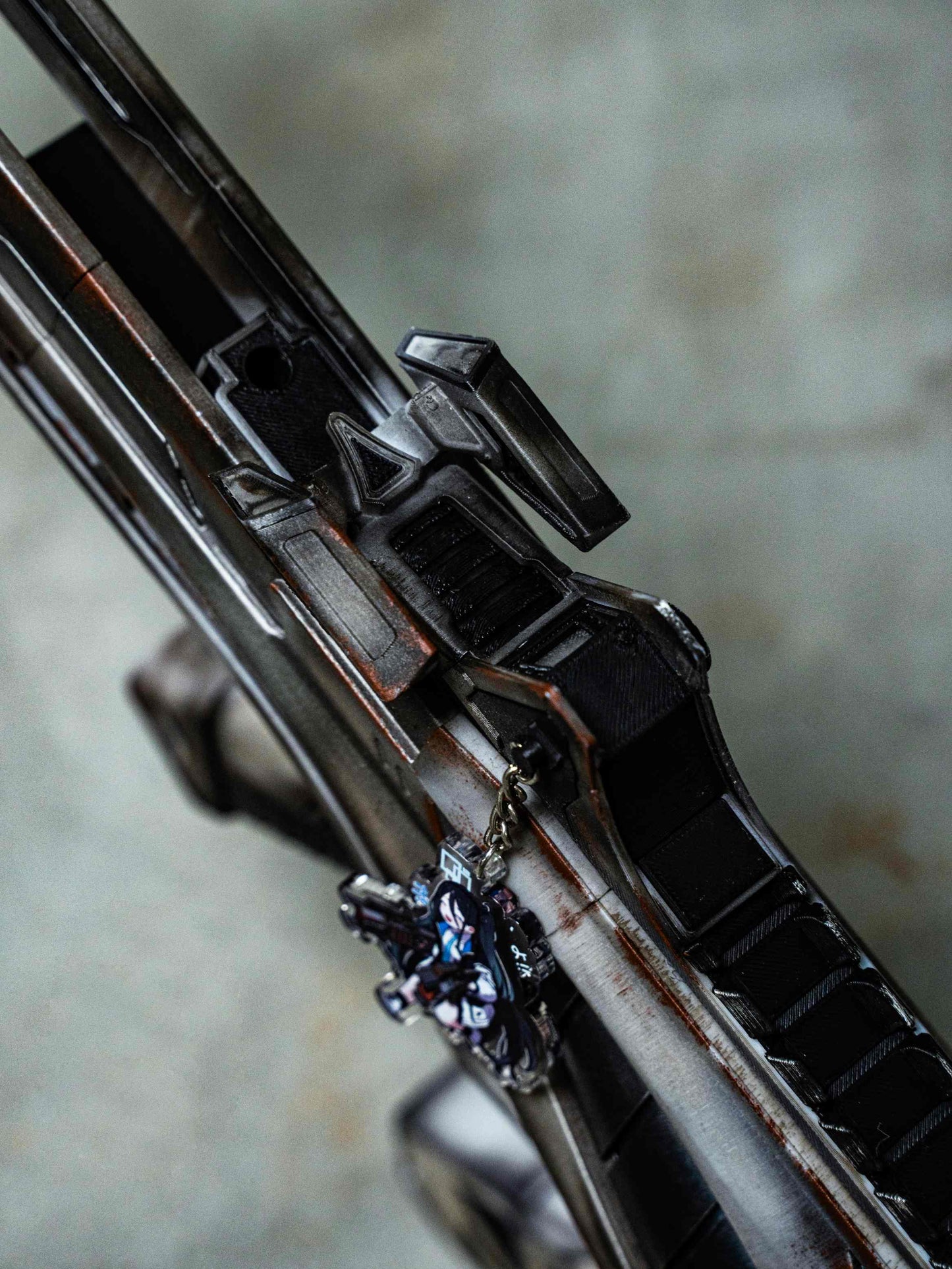 Apex Legends R99 "Blade" Skin Replica Prop – Life-Size SMG Cosplay Weapon, Collectible Display Model for Gamers