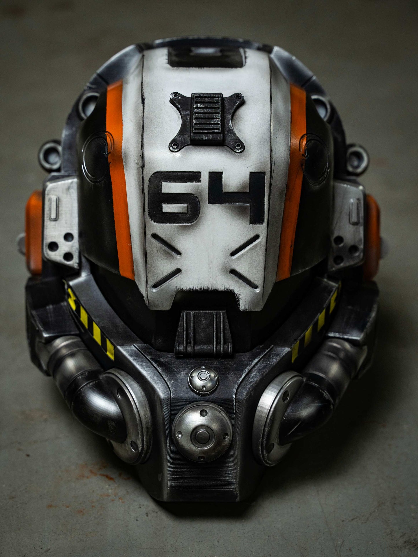 Titanfall Militia Assault Pilot Helmet Replica – Life-Size Cosplay Helmet, Wearable 6-4 Squadron Tribute, Collectible Gaming Display for Fans