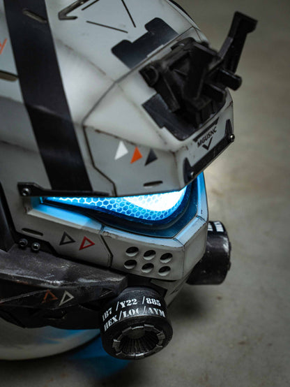 Titanfall 2 Pulse Blade Pilot Helmet – Life-Size Wearable Replica, Cosplay Helmet, Collectible Gaming Display Prop for Fans