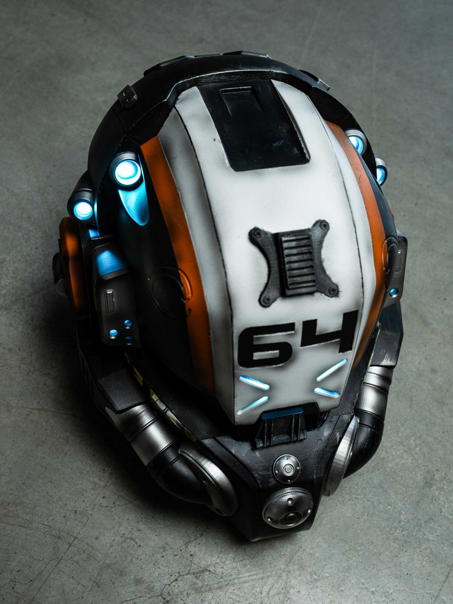 Titanfall Militia Assault Pilot Helmet Replica – Life-Size Cosplay Helmet, Wearable 6-4 Squadron Tribute, Collectible Gaming Display for Fans