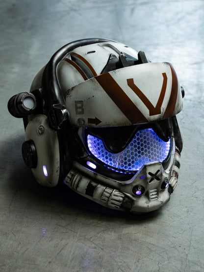 Titanfall 2 Viper Pilot Helmet Replica – Life-Size Cosplay Helmet, Wearable Gaming Display, Exclusive Villain Collectible Prop for Fans