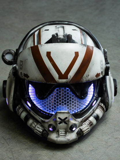 Titanfall 2 Viper Pilot Helmet Replica – Life-Size Cosplay Helmet, Wearable Gaming Display, Exclusive Villain Collectible Prop for Fans