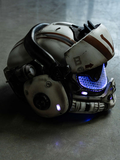 Titanfall 2 Viper Pilot Helmet Replica – Life-Size Cosplay Helmet, Wearable Gaming Display, Exclusive Villain Collectible Prop for Fans