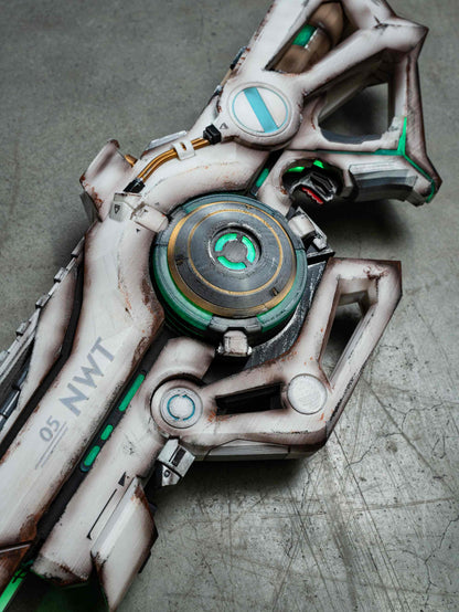 Apex Legends "Valkyrie's Revenge" Replica Prop – Life-Size Cosplay Weapon, Collectible Gaming Armor Display for Fans